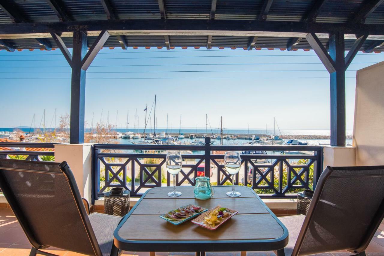 Villa Marina Nikiti  Eksteriør billede